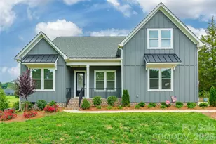 310 Triple Ponds Ct, Clover, SC 29710 - Photo 1