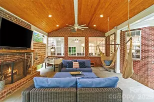 406 Castlestone Ln, Matthews, NC 28104 - Photo 35