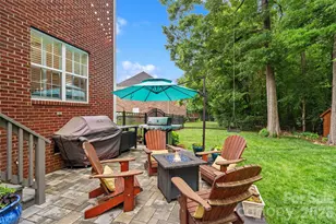 406 Castlestone Ln, Matthews, NC 28104 - Photo 39
