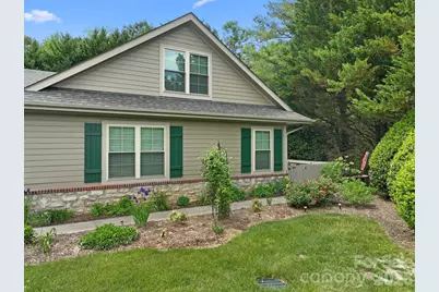 11 Outlook Circle, Swannanoa, NC 28778 - Photo 1