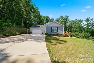 3346 Stones Throw Cir, Valdese, NC 28690 - Photo 3