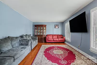 6300 Idlebrook Drive, Charlotte, NC 28212 - Photo 13