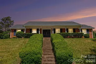 6300 Idlebrook Dr, Charlotte, NC 28212 - Photo 1