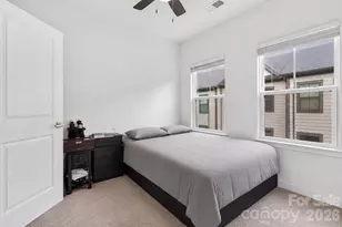 6019 Fonsac Ln, Charlotte, NC 28217 - Photo 17