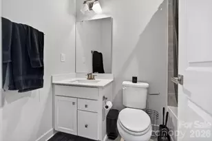 6019 Fonsac Ln, Charlotte, NC 28217 - Photo 19