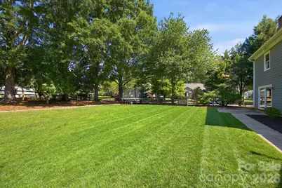 8729 Totteridge Drive, Charlotte, NC 28277 - Photo 33