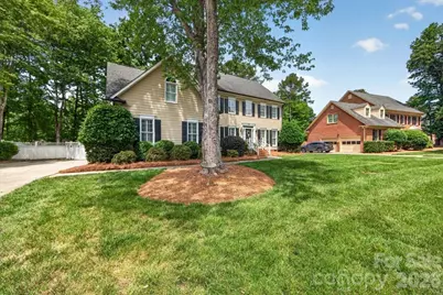 10216 Hollybrook Drive, Charlotte, NC 28277 - Photo 3