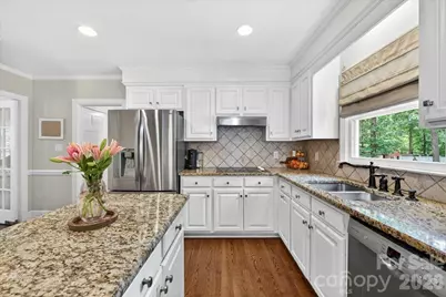 10216 Hollybrook Drive, Charlotte, NC 28277 - Photo 23