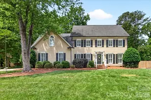 10216 Hollybrook Dr, Charlotte, NC 28277 - Photo 1