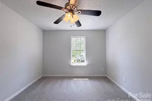9606 Jack Russell Ct, Charlotte, NC 28269 - Photo 9