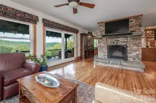 162 Merrills Chase Rd, Asheville, NC 28803 - Photo 5