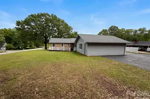 2077 Strafford Dr, Lancaster, SC 29720 - Photo 15