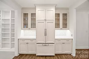 922 Cherokee Rd, Charlotte, NC 28207 - Photo 5