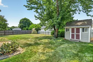 140 Gabriel Dr, Mooresville, NC 28115 - Photo 33