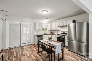 9306 Tiger Lily Ln, Charlotte, NC 28215 - Photo 11