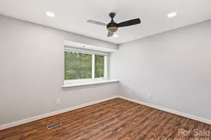 6434 Brandonwood Ct, Charlotte, NC 28226 - Photo 25