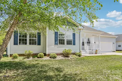 464 Riverwind Drive, Hendersonville, NC 28739 - Photo 3