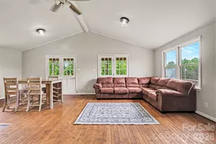 2960 Lavina Ln, Claremont, NC 28610 - Photo 1