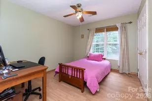 757 Zelda Ct, Hendersonville, NC 28792 - Photo 11