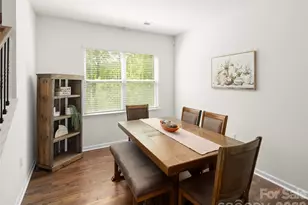 734 Fountain Pk Blvd, Asheville, NC 28806 - Photo 7