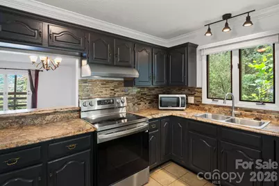 305 Piney Mountain Drive #J2, Asheville, NC 28805 - Photo 11