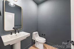 2027 Thurmond Pl, Charlotte, NC 28205 - Photo 7