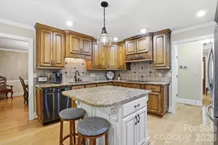405 Hillcrest Dr, Harrisburg, NC 28075 - Photo 9