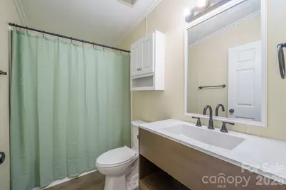 2780 Orangewood Lane, Newton, NC 28658 - Photo 23