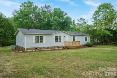 2780 Orangewood Lane, Newton, NC 28658 - Photo 1