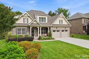 4005 Stonehill Ln, Matthews, NC 28104 - Photo 3