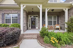 4005 Stonehill Ln, Matthews, NC 28104 - Photo 5