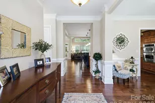 4005 Stonehill Ln, Matthews, NC 28104 - Photo 7