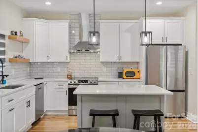 8925 Harrisburg Road, Charlotte, NC 28215 - Photo 11