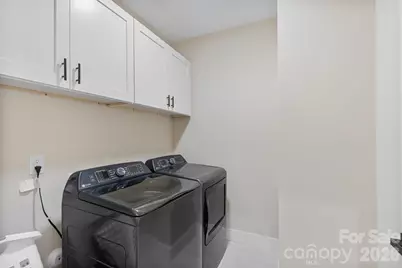 8925 Harrisburg Road, Charlotte, NC 28215 - Photo 33
