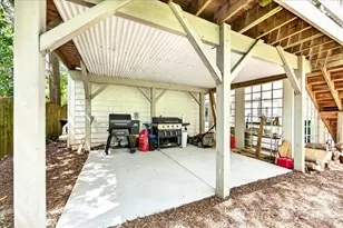 3209 Fairfax Dr, Charlotte, NC 28209 - Photo 43