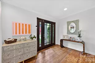 3209 Fairfax Dr, Charlotte, NC 28209 - Photo 5