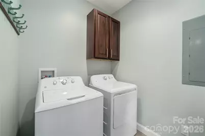 221 Courtland Place, Asheville, NC 28801 - Photo 17