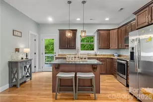221 Courtland Pl, Asheville, NC 28801 - Photo 13