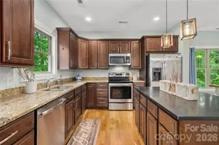 221 Courtland Pl, Asheville, NC 28801 - Photo 15