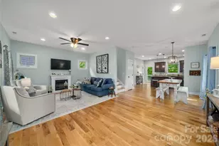 221 Courtland Pl, Asheville, NC 28801 - Photo 5