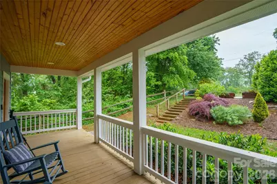 221 Courtland Place, Asheville, NC 28801 - Photo 3