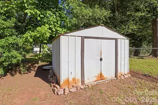 1903 Robyn Ave, Shelby, NC 28152 - Photo 7