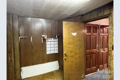 1132 West Avenue NW, Lenoir, NC 28645 - Photo 15