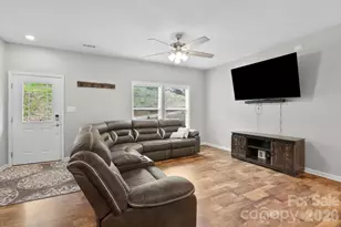 127 Cairens Ridge Dr, Mills River, NC 28759 - Photo 13