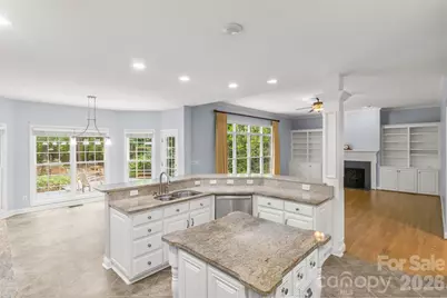 4415 Everclear Court, Charlotte, NC 28216 - Photo 9