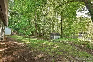 633 Pennwood Ln, Charlotte, NC 28215 - Photo 27