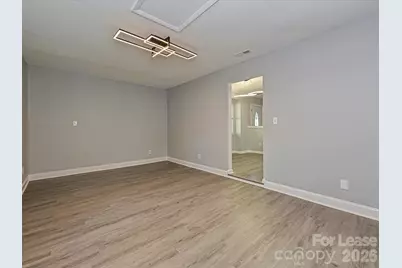 633 Pennwood Lane, Charlotte, NC 28215 - Photo 13