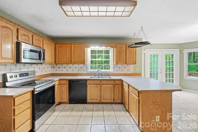 1227 Shirebourn None, Hickory, NC 28602 - Photo 19