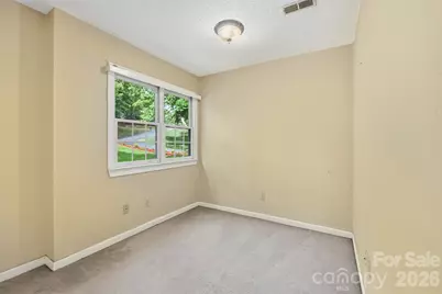 1227 Shirebourn None, Hickory, NC 28602 - Photo 31