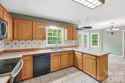 1227 Shirebourn None, Hickory, NC 28602 - Photo 17